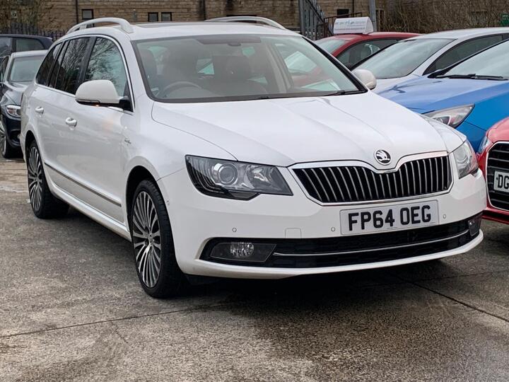 Skoda Superb 2.0 TDI Laurin & Klement DSG Euro 5 (s/s) 5dr