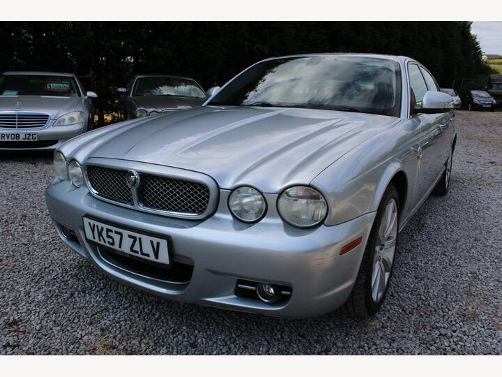 Jaguar XJ 2.7 TD Executive 4dr