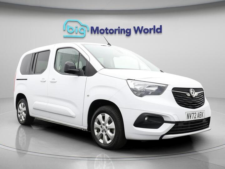 Vauxhall Combo Life Electric 50kWh SE Auto 5dr (5 Seat, 7.4kW Charger)