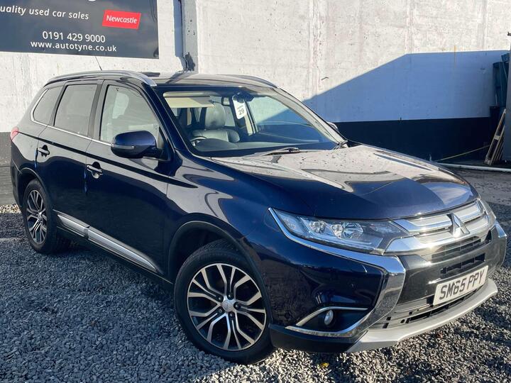 Mitsubishi OUTLANDER 2.2 DI-D GX4 4WD Euro 6 (s/s) 5dr Mitsubishi OUTLANDER 2.2 DI-D GX4 4WD Euro 6 (s/s) 5dr