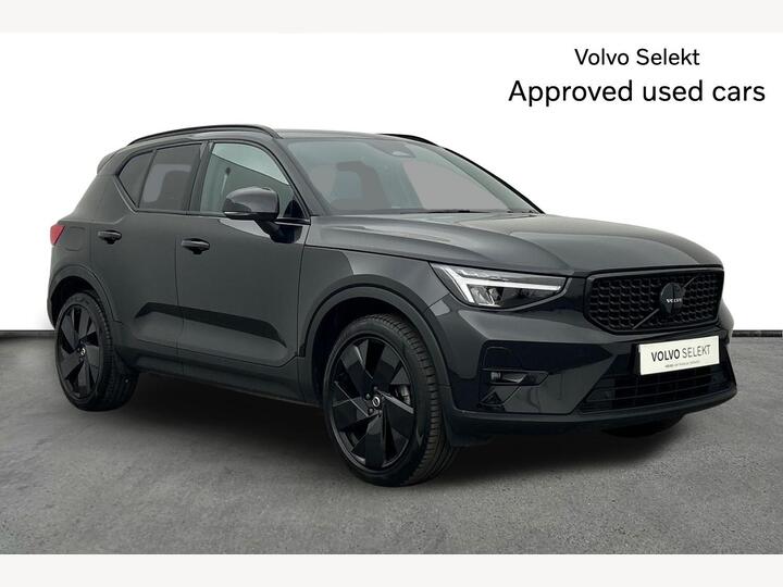 Volvo XC40 2.0 B4 MHEV Plus Black Edition DCT Auto Euro 6 (s/s) 5dr