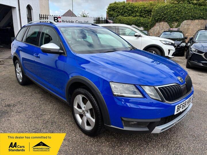 Skoda OCTAVIA 2.0 TDI Scout DSG 4WD Euro 6 (s/s) 5dr