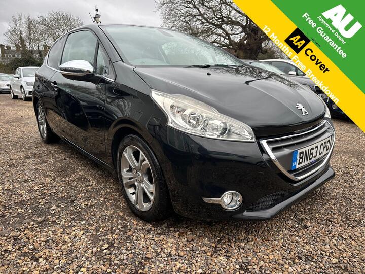 Peugeot 208 1.2 VTi Allure Euro 5 3dr