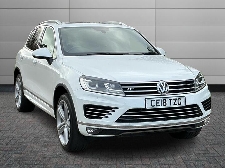 Volkswagen Touareg 3.0 TDI V6 R-Line Plus Tiptronic 4WD Euro 6 (s/s) 5dr Volkswagen Touareg 3.0 TDI V6 R-Line Plus Tiptronic 4WD Euro 6 (s/s) 5dr