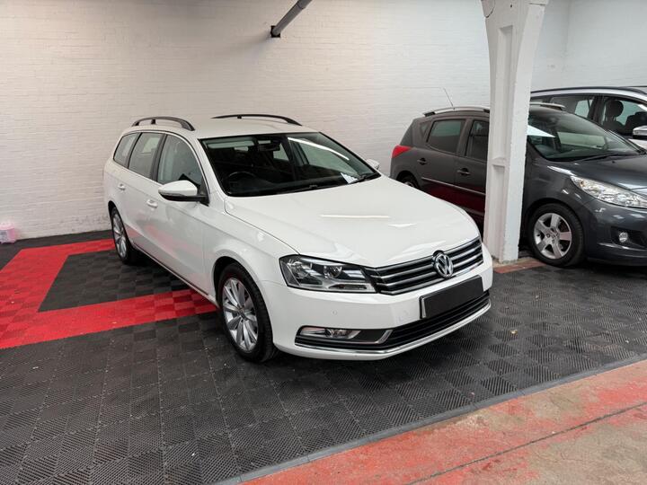 Volkswagen Passat 2.0 TDI BlueMotion Tech Highline Euro 5 (s/s) 5dr