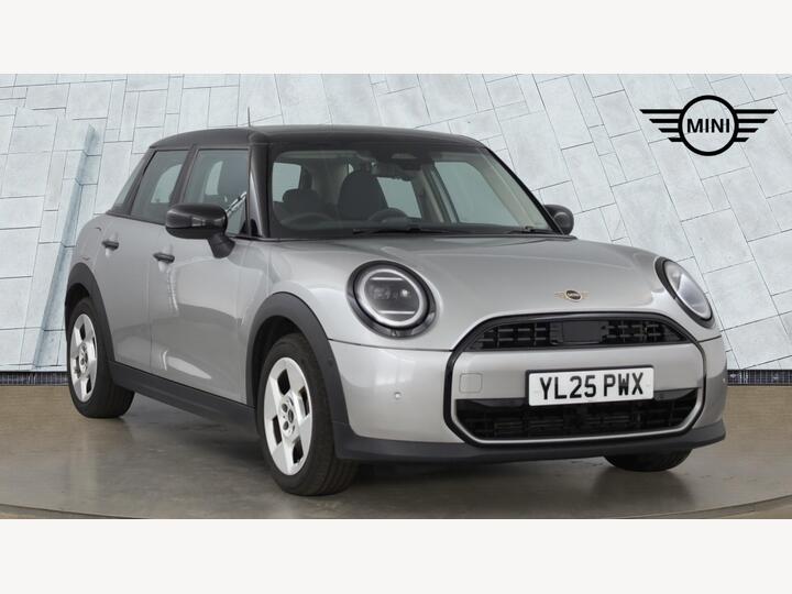MINI Cooper 1.5C Classic Steptronic Euro 6 (s/s) 5dr