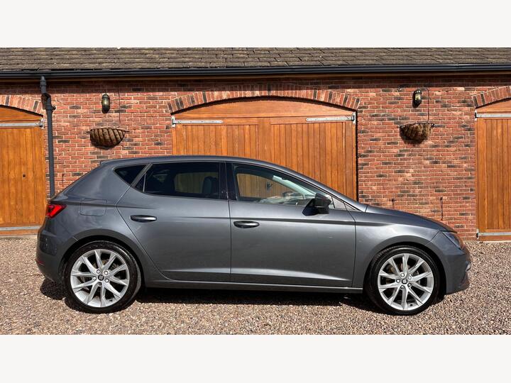 Volkswagen Golf 1.6 TDI BlueMotion Tech S Euro 5 (s/s) 5dr
