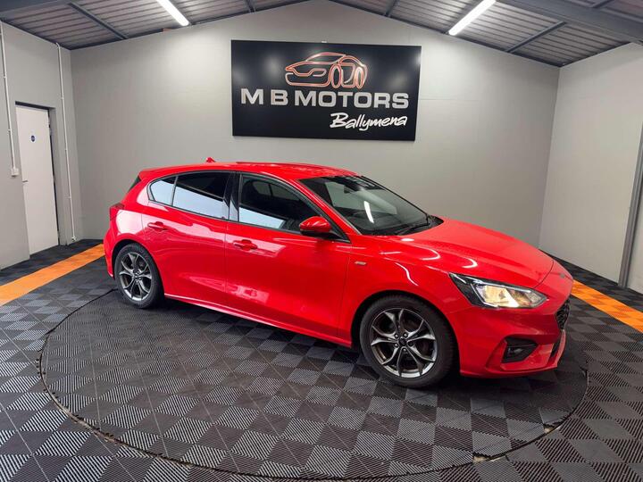 Ford FOCUS 1.0T EcoBoost ST-Line Euro 6 (s/s) 5dr