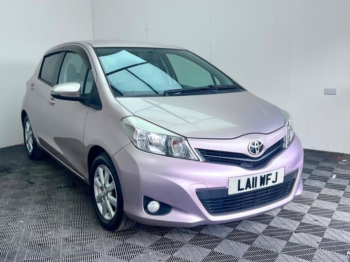 Toyota Yaris 1.33 Dual VVT-i TR Multidrive S Euro 5 5dr Toyota Yaris 1.33 Dual VVT-i TR Multidrive S Euro 5 5dr