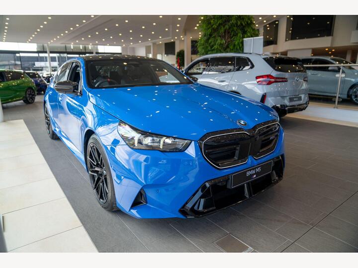 BMW M5 4.4 22.1kWh Steptronic XDrive Euro 6 (s/s) 4dr