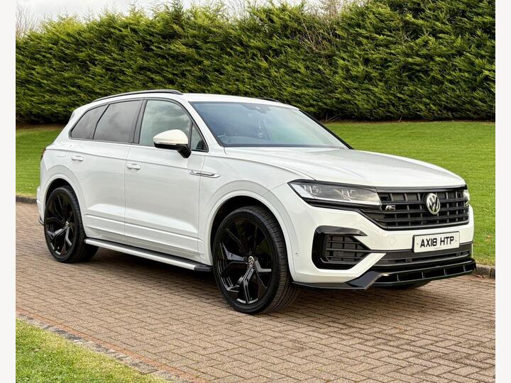 Volkswagen TOUAREG 3.0 TDI V6 R-Line Tech Tiptronic 4Motion Euro 6 (s/s) 5dr