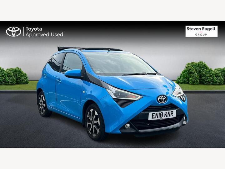 Toyota AYGO 1.0 VVT-i X-plore Euro 6 5dr Toyota AYGO 1.0 VVT-i X-plore Euro 6 5dr