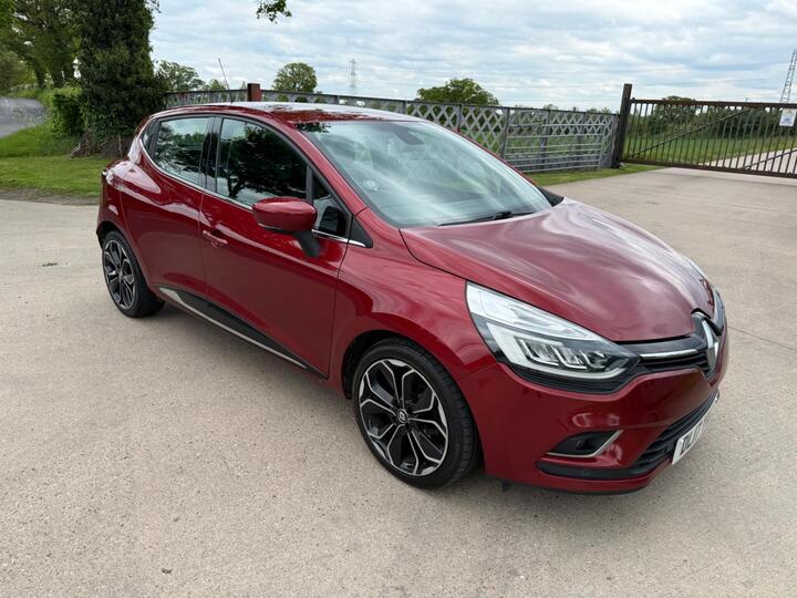 Renault Clio 1.5 DCi Dynamique S Nav Euro 6 (s/s) 5dr Renault Clio 1.5 DCi Dynamique S Nav Euro 6 (s/s) 5dr