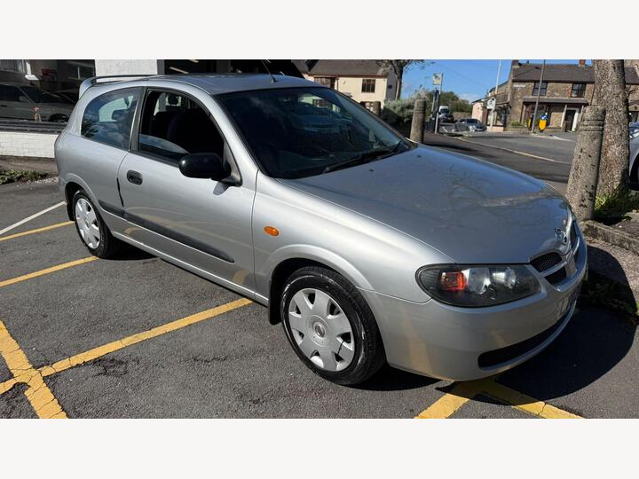 Nissan Almera 1.5 Pulse 3dr