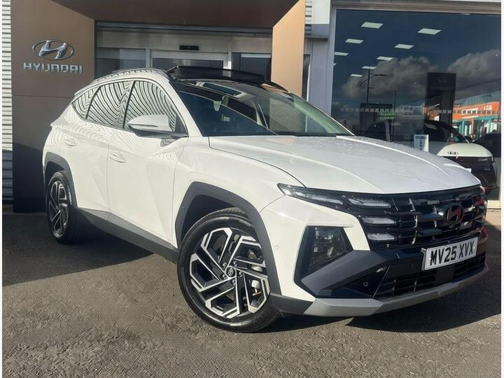 Hyundai TUCSON 1.6 T-GDi Ultimate Auto Euro 6 (s/s) 5dr Hyundai TUCSON 1.6 T-GDi Ultimate Auto Euro 6 (s/s) 5dr