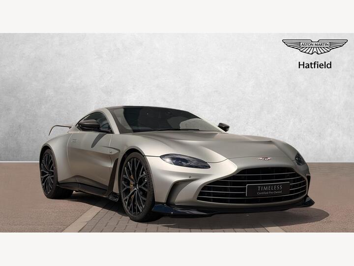 Aston Martin V12 Vantage 5.2 V12 BiTurbo Auto Euro 6 (s/s) 2dr Aston Martin V12 Vantage 5.2 V12 BiTurbo Auto Euro 6 (s/s) 2dr