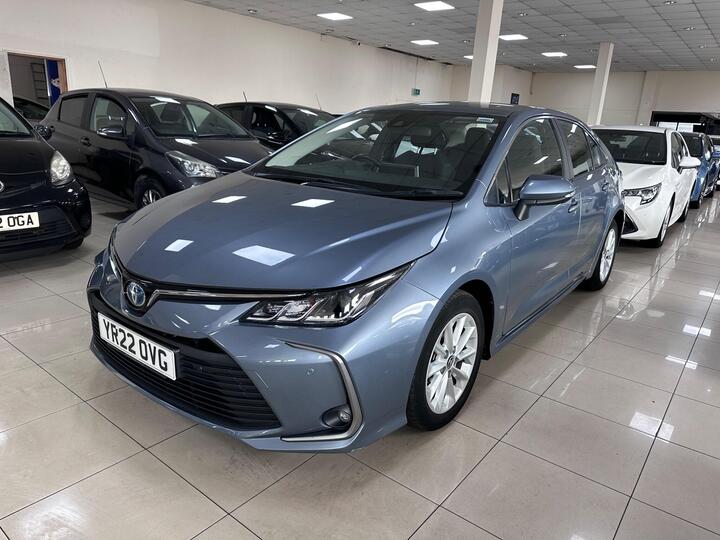 Toyota Corolla 1.8 VVT-h Icon Tech CVT Euro 6 (s/s) 4dr