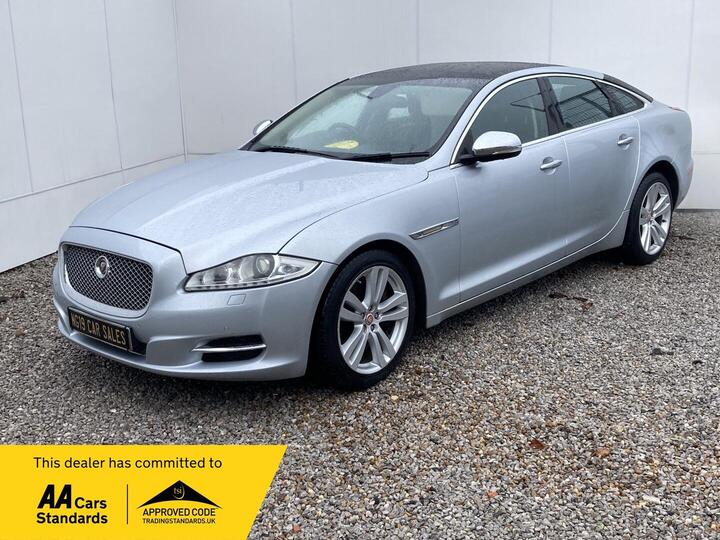 Jaguar XJ 3.0d V6 Luxury Auto Euro 5 4dr