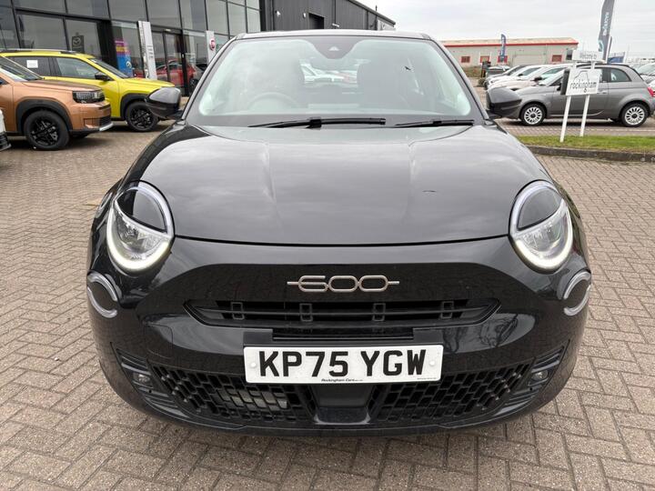 Fiat 600 1.2 MHEV E-DCT Euro 6 (s/s) 5dr