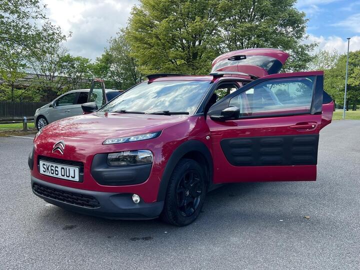 Citroen C4 Cactus 1.2 PureTech Feel Euro 6 5dr (Euro 6) Citroen C4 Cactus 1.2 PureTech Feel Euro 6 5dr (Euro 6)