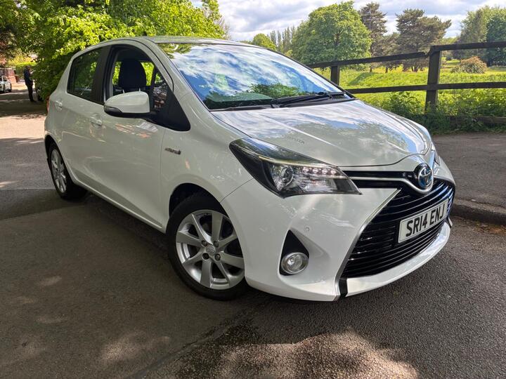 Toyota Yaris 1.5 VVT-h Excel E-CVT Euro 6 5dr (15in Alloy)