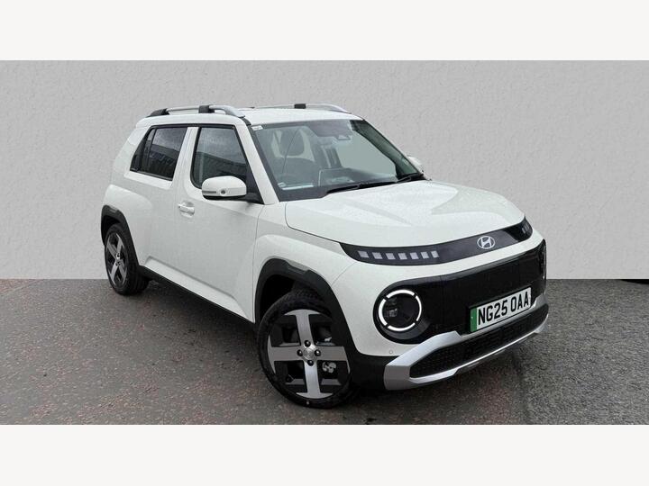 Hyundai INSTER ELECTRIC HATCHBACK 85kW 02 49kWh 5dr Auto Hyundai INSTER ELECTRIC HATCHBACK 85kW 02 49kWh 5dr Auto