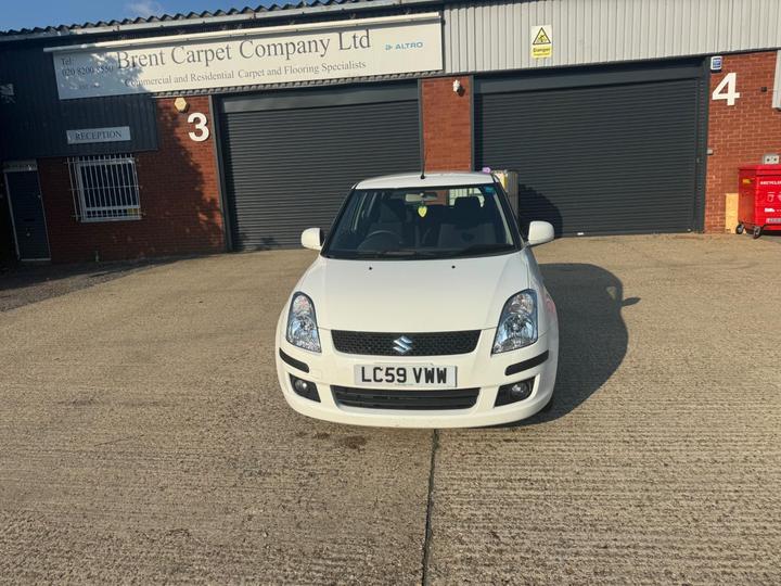 Suzuki Swift 1.5 GLX 5dr