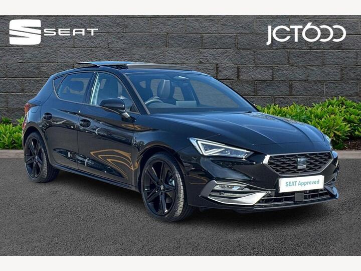 SEAT Leon 1.5 ETSI MHEV FR Black Edition DSG Euro 6 (s/s) 5dr