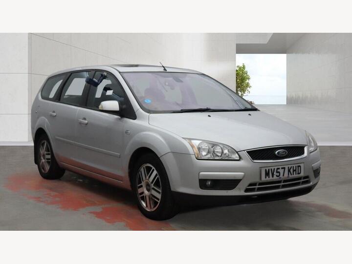 Ford Focus 1.6 Ghia 5dr