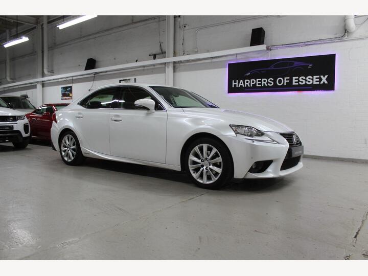 Lexus IS 2.5 300h Executive Edition E-CVT Euro 6 (s/s) 4dr