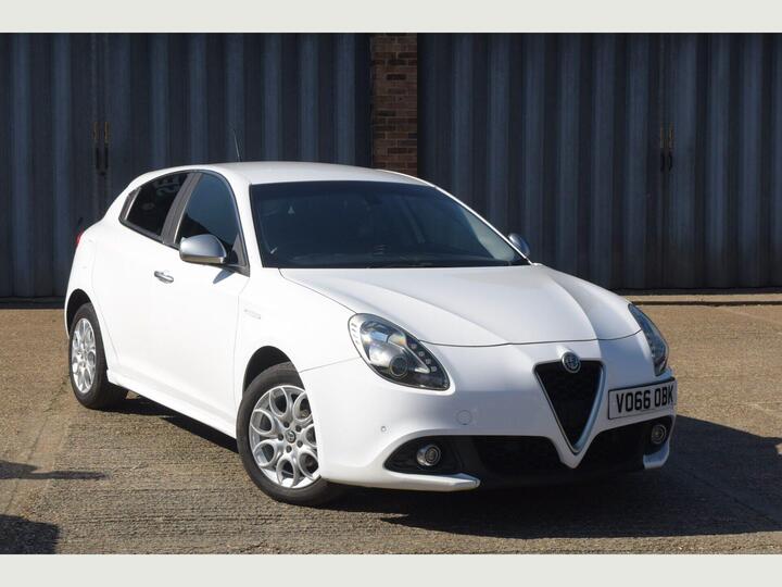 Alfa Romeo Giulietta 1.6 JTDM-2 Tecnica TCT Euro 6 (s/s) 5dr