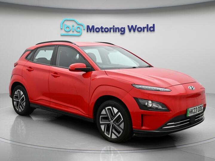 Hyundai KONA 39kWh SE Connect Auto 5dr (10.5kW Charger)