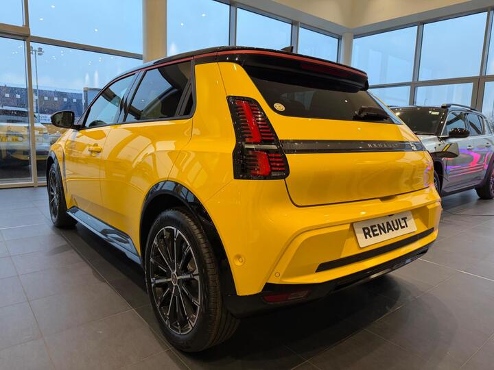 Renault 5 E-Tech Electric Urban Range 40kWh Iconic Five Auto 5dr