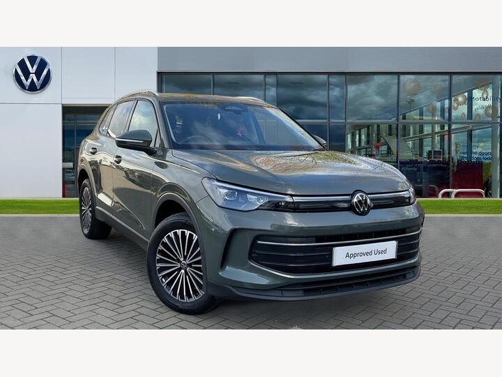 Volkswagen Tiguan 1.5 TSI EHybrid 19.7kWh Match DSG Euro 6 (s/s) 5dr Volkswagen Tiguan 1.5 TSI EHybrid 19.7kWh Match DSG Euro 6 (s/s) 5dr