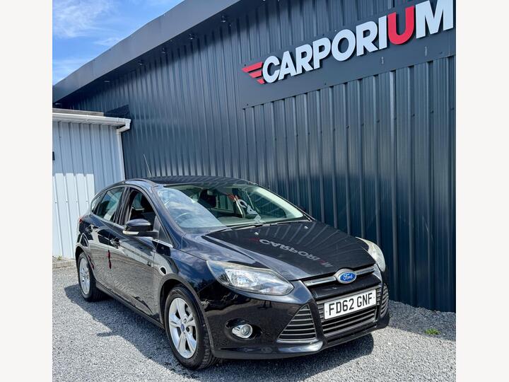 Ford Focus 1.0T EcoBoost Zetec Euro 5 (s/s) 5dr