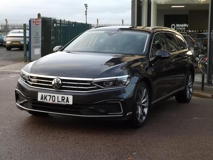 Volkswagen Passat TSI GTE Advance Estate 1.4 Automatic Petrol Plug-in Hybrid