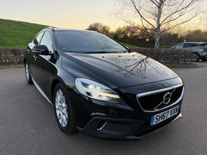Volvo V40 Cross Country 1.5 T3 Pro Auto Euro 6 (s/s) 5dr
