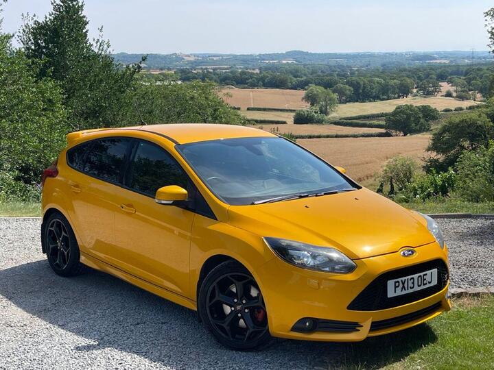 Ford FOCUS 2.0T EcoBoost ST-3 Euro 5 (s/s) 5dr