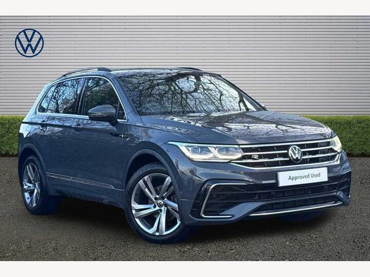 Volkswagen Tiguan 1.5 TSI R-Line Edition DSG Euro 6 (s/s) 5dr Volkswagen Tiguan 1.5 TSI R-Line Edition DSG Euro 6 (s/s) 5dr