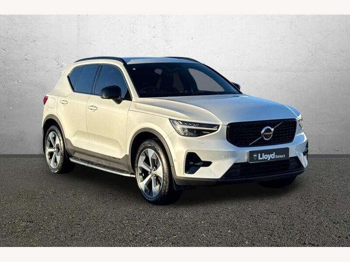 Volvo XC40 2.0 B3 MHEV Ultimate DCT Auto Euro 6 (s/s) 5dr