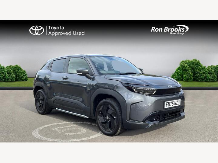 Toyota Urban Cruiser 61kWh Design Auto 5dr