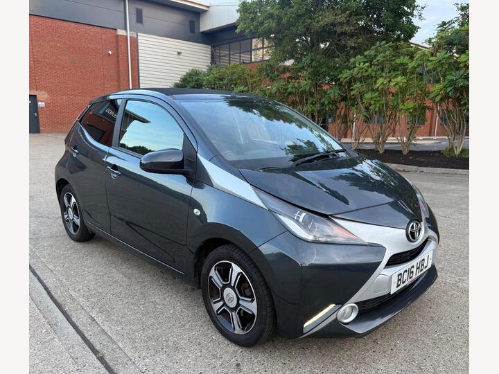 Toyota AYGO 1.0 VVT-i X-clusiv 2 X-wave Euro 6 5dr