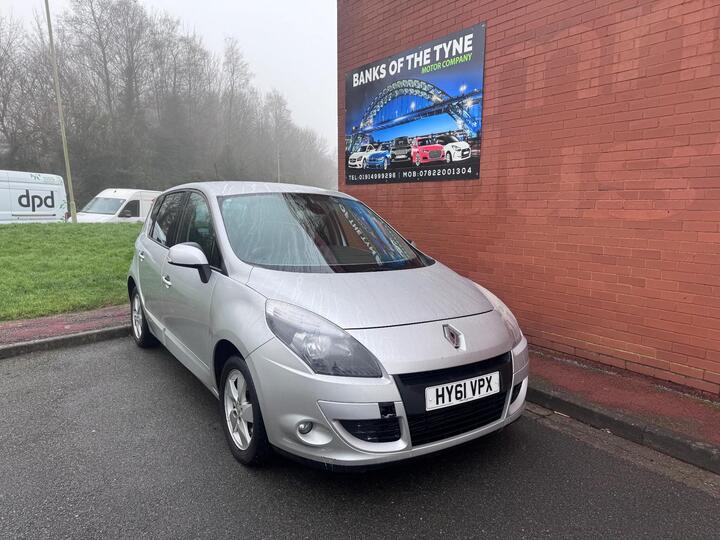 Renault Scenic 1.5 DCi Dynamique TomTom Euro 5 5dr