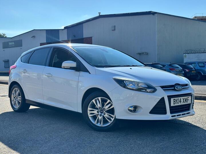Ford Focus 1.0T EcoBoost Titanium Navigator Euro 5 (s/s) 5dr