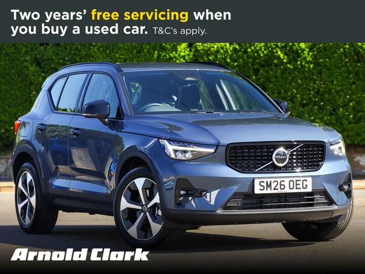 Volvo XC40 2.0 B3 MHEV Plus Dark DCT Auto Euro 6 (s/s) 5dr