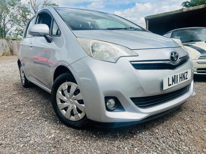 Toyota Verso S 1.33 Dual VVT-i TR Euro 5 5dr