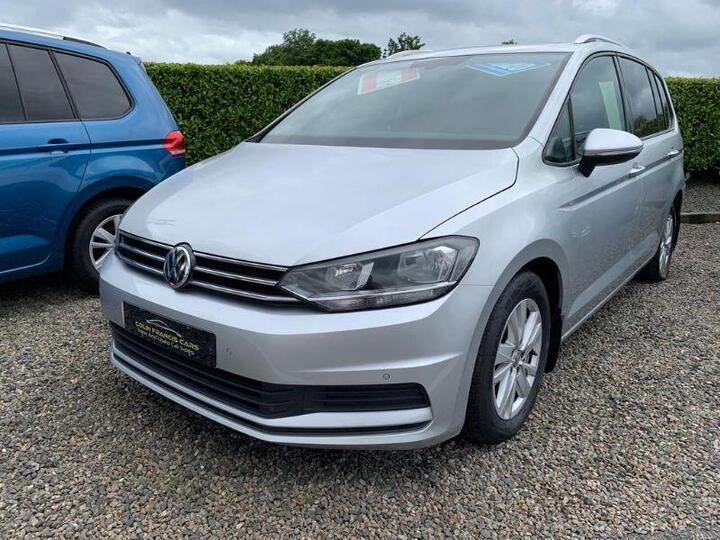 Volkswagen Touran 2.0 TDI SE Family DSG Euro 6 (s/s) 5dr Volkswagen Touran 2.0 TDI SE Family DSG Euro 6 (s/s) 5dr