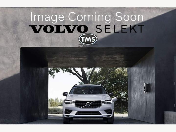 Volvo V60 2.0 B3 MHEV Momentum Auto Euro 6 (s/s) 5dr
