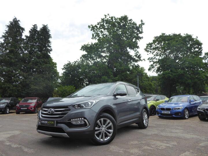 Hyundai Santa Fe 2.2 CRDi Blue Drive Premium Auto 4WD Euro 6 (s/s) 5dr Hyundai Santa Fe 2.2 CRDi Blue Drive Premium Auto 4WD Euro 6 (s/s) 5dr