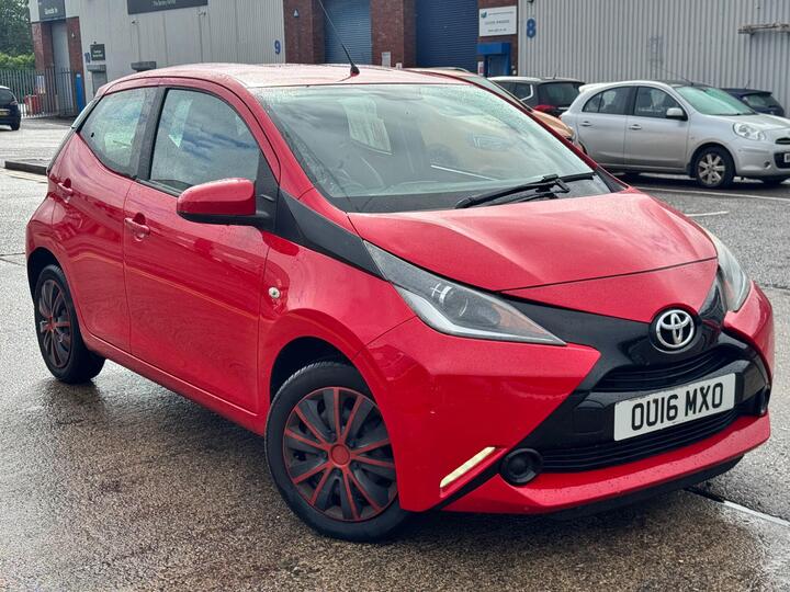 Toyota AYGO 1.0 VVT-i X-play Euro 6 5dr